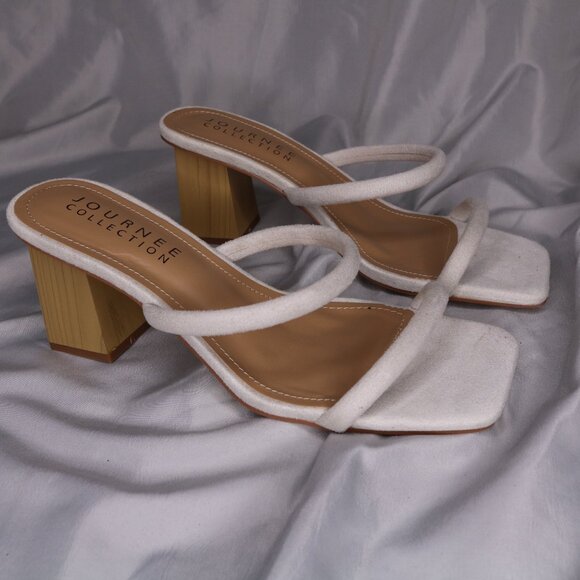 Journee Collection White Square Toe Double Strap Block Heel Sandals Size 8 NWOB - Picture 4 of 6